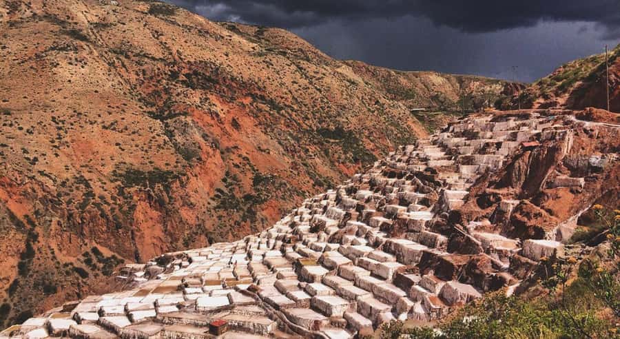 Super Sacred Valley - Maras and its more than 3,000 salt wells