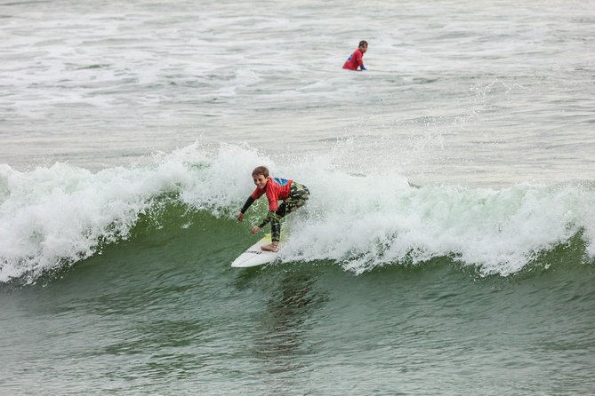 Surf lessons in Lima, Peru surf lessons best experience - A good choice for children and first-timers