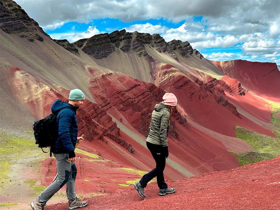 Tour de un día a la Montaña del Arco Iris y el Valle Rojo - Leaving Cusco at 3:30 a.m. for the high Andes