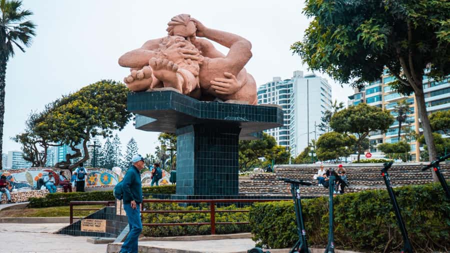 Tour Panorámico en Miraflores en Scooter Eléctrico - Why a scooter is a smart way to see Miraflores