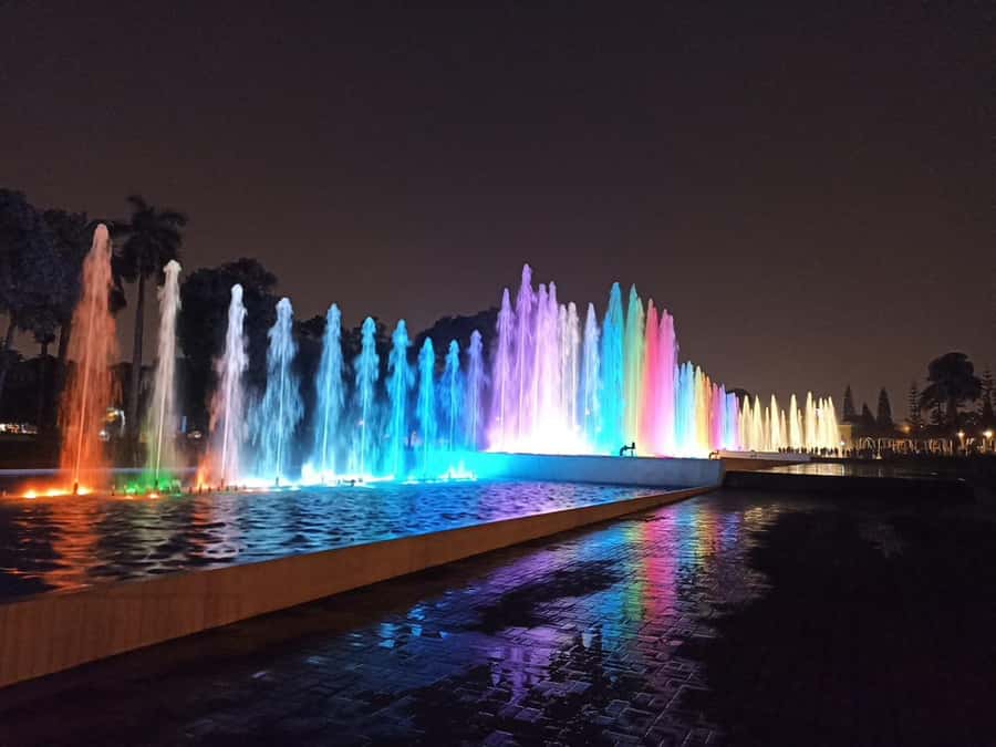 Tour to the magical water circuit with dinner and dance show - Inside the Magical Water Circuit