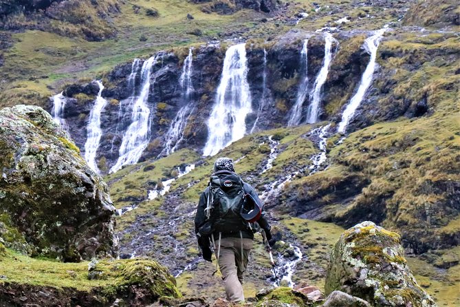 Ultimate Lares Trek & Inca Trail 5 days - Day four: Chachabamba, Wiñay Huayna, and the Sun Gate