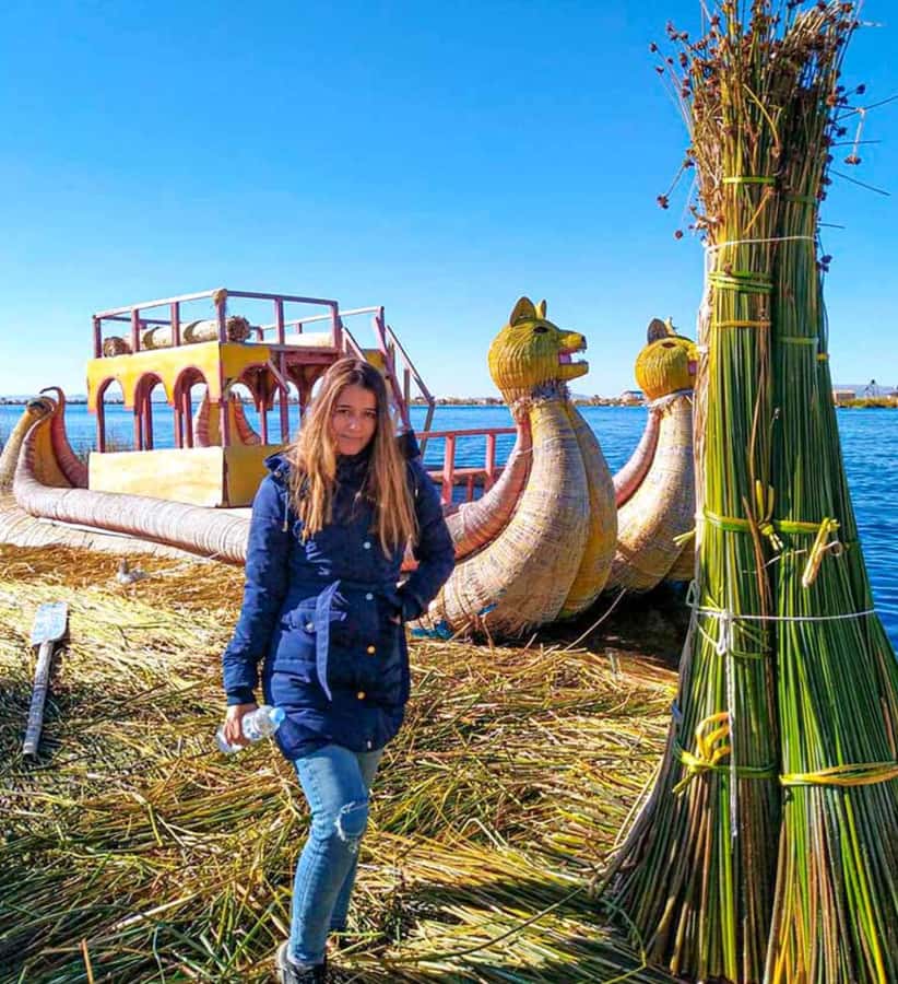 Uros Floating Islands Tour in Puno - The reed-boat ride and main square