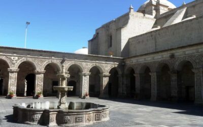 Walking tour in the Historic Center of Arequipa