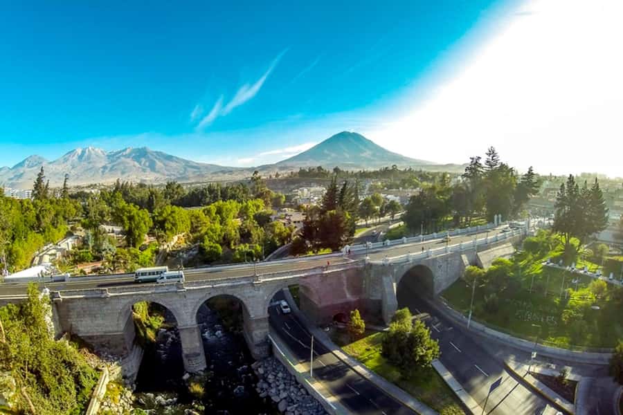 Walking tour in the Historic Center of Arequipa - San Lazaro, the city’s first settlement