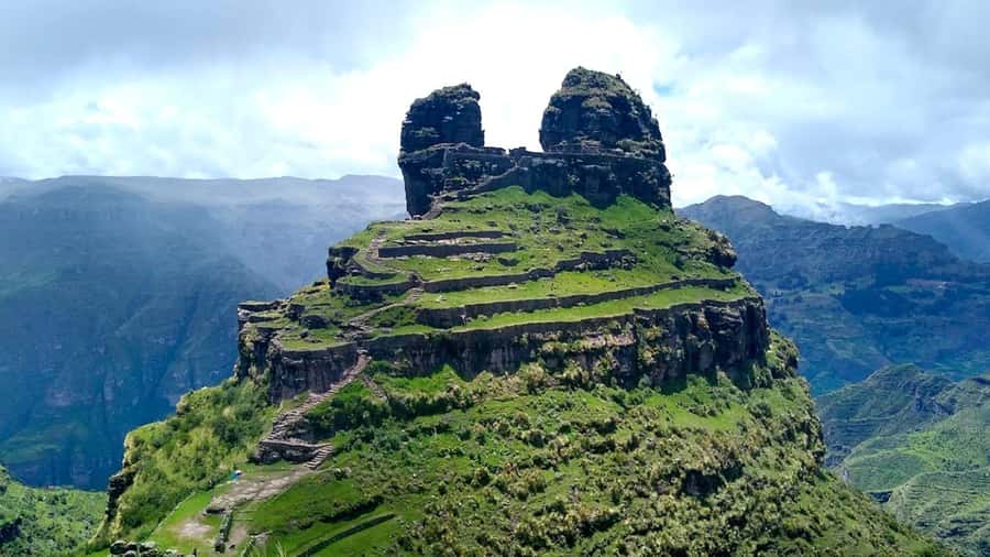 "Waqra Pucara, The Majestic Fortress Revealing Secrets of the Andes". - The ride to Acomayo and Pitumarca