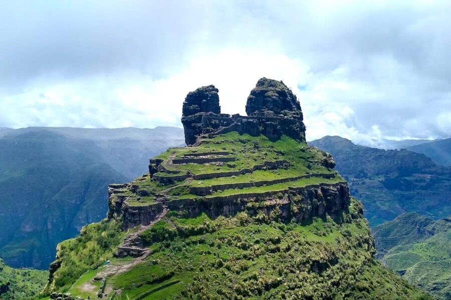 Waqrapukara 1 day trekking + meals - Language, guide quality, and what to expect